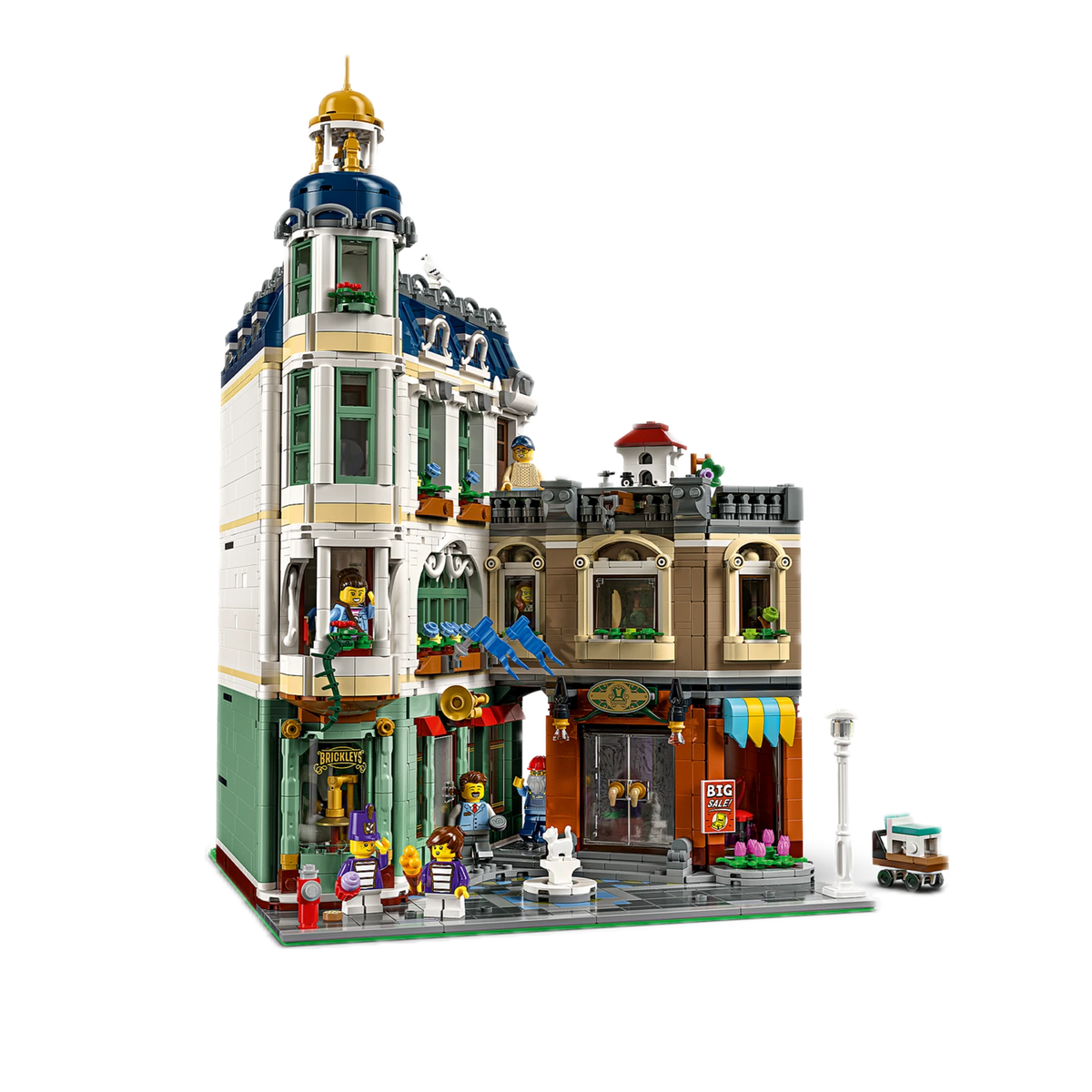 LEGO Icons Shopping Street 11371, corner view
