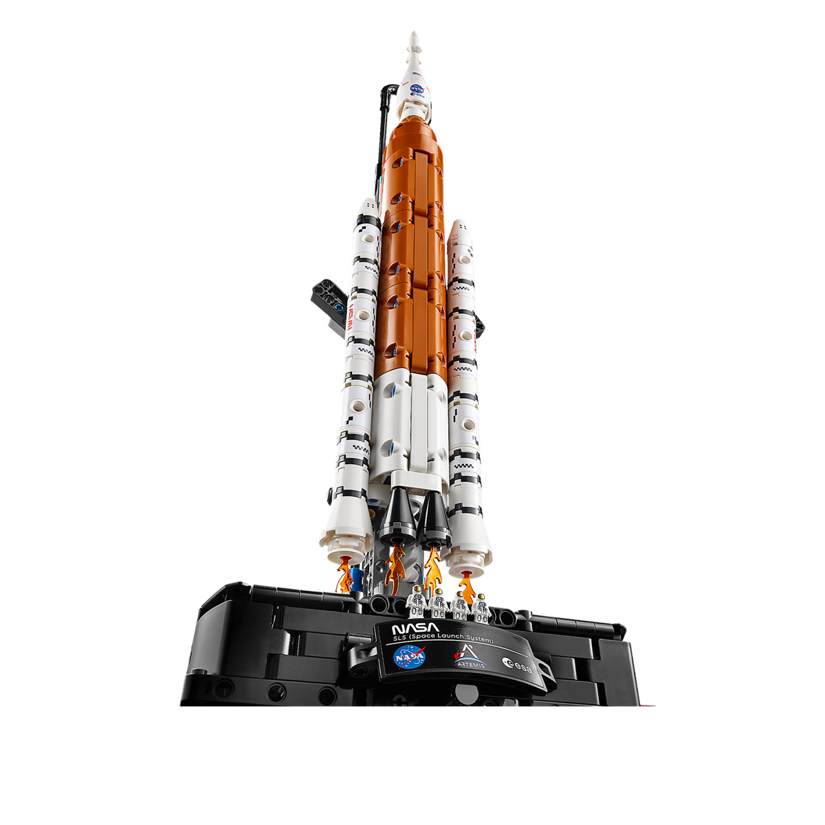 LEGO Technic NASA Artemis Space Launch System Rocket 42221, rocket and tower before launch